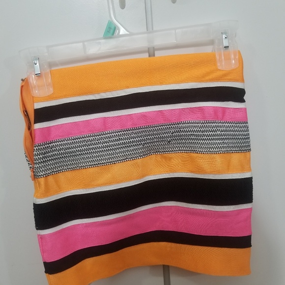 Clothes - Picture 3 of 4